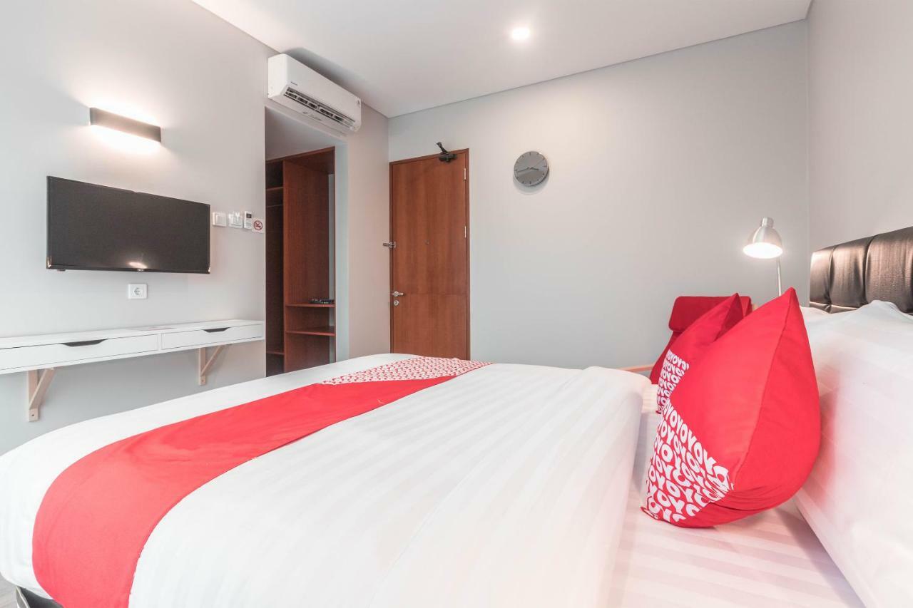 Готель Oyo 780 Acg House Kalibata Syariah Джакарта Екстер'єр фото