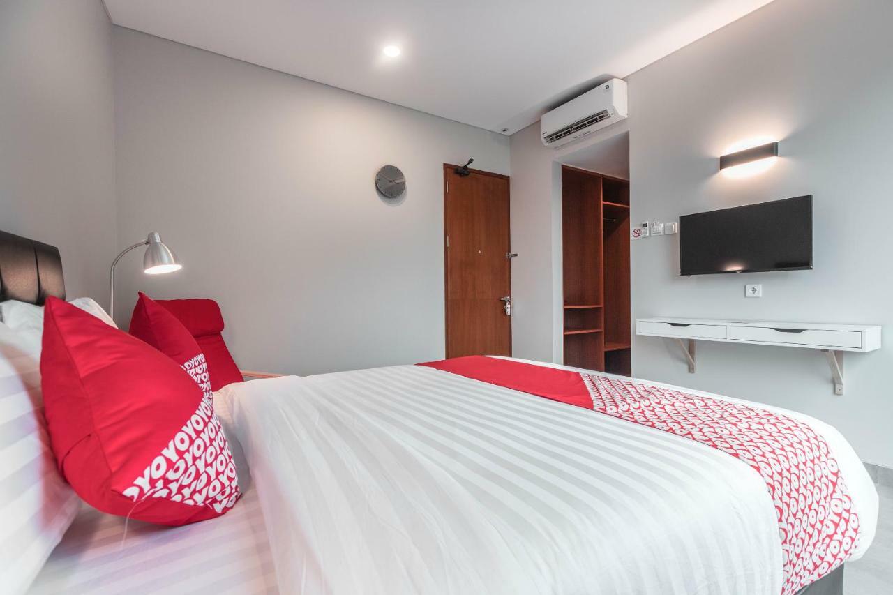 Готель Oyo 780 Acg House Kalibata Syariah Джакарта Екстер'єр фото